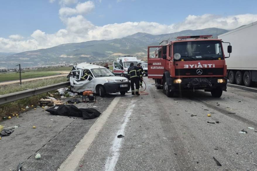 TAG Otoyolu’nda feci kaza: 2 ölü, 2 yaralı