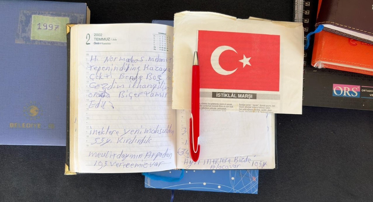 Bir ömrü defterlere sığdırarak 59 yıldır günlük tutuyor