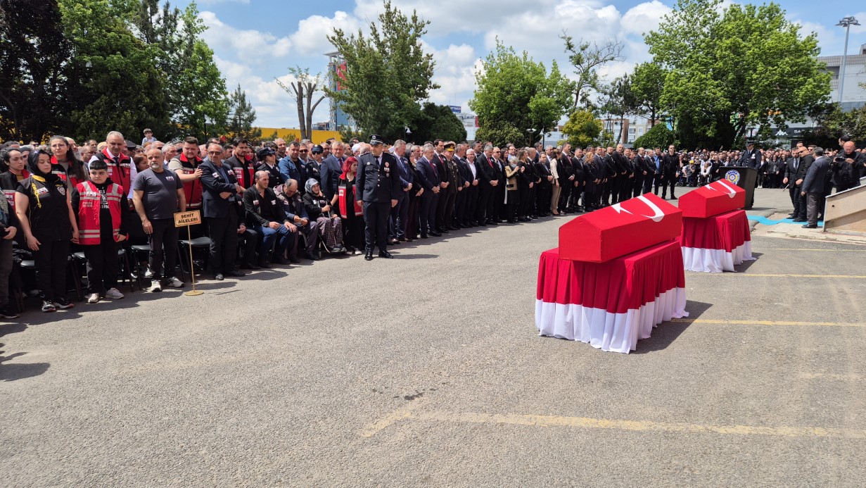 Tekirdağ’da şehit polislere acı veda
