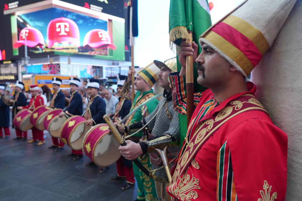 Mehter Takımı New York’un Times Meydanı'nda büyük ilgi gördü