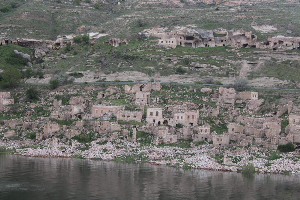 Yamula’da su seviyesi 4 katına çıktı, eski yerleşim yerleri su altında kaldı