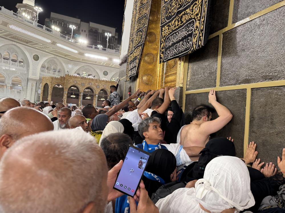 Hacı adayları akın akın Kabe-i Muazzama’ya koşuyor