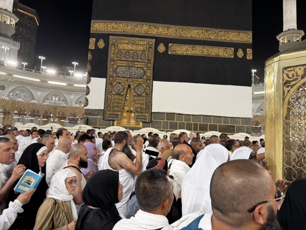 Hacı adayları akın akın Kabe-i Muazzama’ya koşuyor