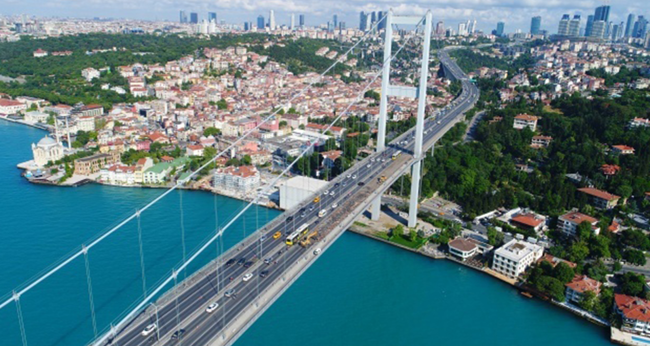 Kurban Bayramı tatilinde Karayolları Genel Müdürlüğünün (KGM) sorumluluğundaki otoyol ve köprü geçişlerinden ücret alınmayacak.