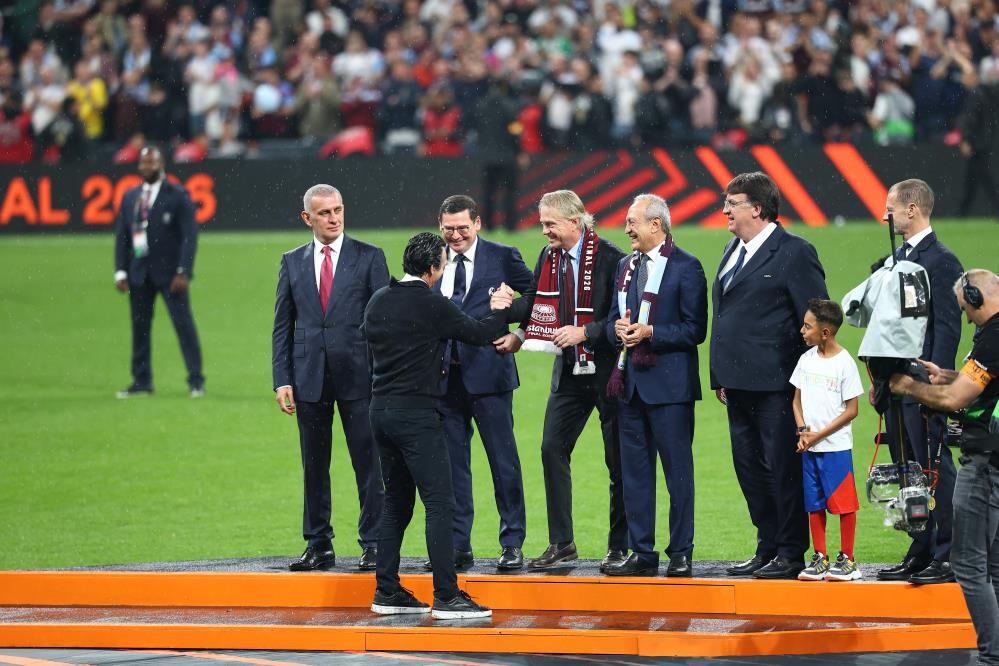 İngilizler İstanbul'da yine güldü! UEFA Avrupa Ligi şampiyonu Aston Villa