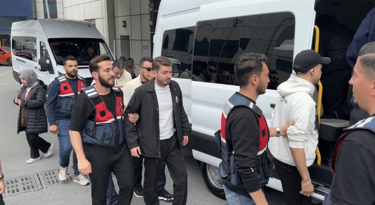 Uyuşturucu soruşturmasında gözaltına alınan ünlüler sağlık kontrolünden geçirildi