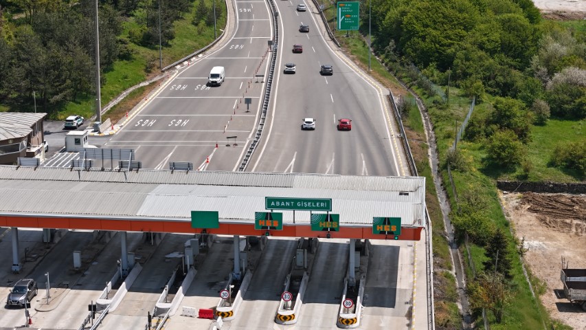 Bolu geçişinde bayram trafiği erken başladı: Yollarda uzun kuyruklar oluştu