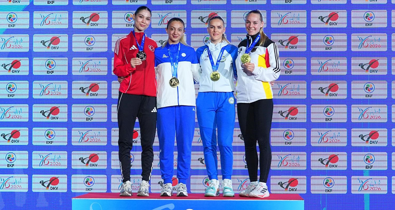 Almanya'da devam eden Büyükler Avrupa Karate Şampiyonası'nda milli sporcu Zümra Rezzan İm, gümüş madalya kazandı.