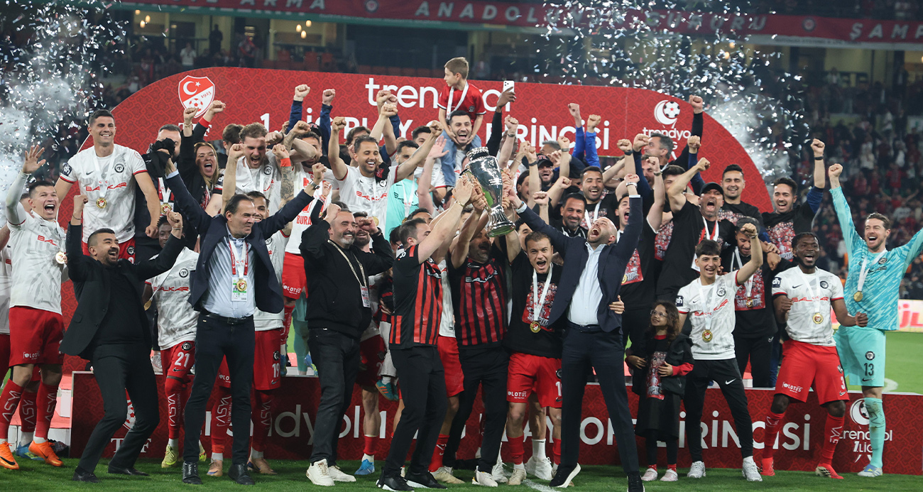 Trendyol 1. Lig play-off şampiyonu Çorum FK kupasına kavuştu