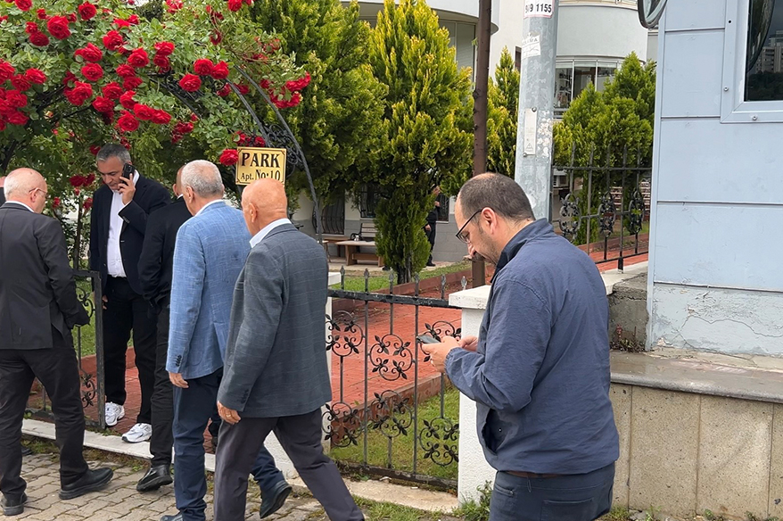 CHP’li milletvekilleri Kemal Kılıçdaroğlu’nu konutunda ziyaret etti