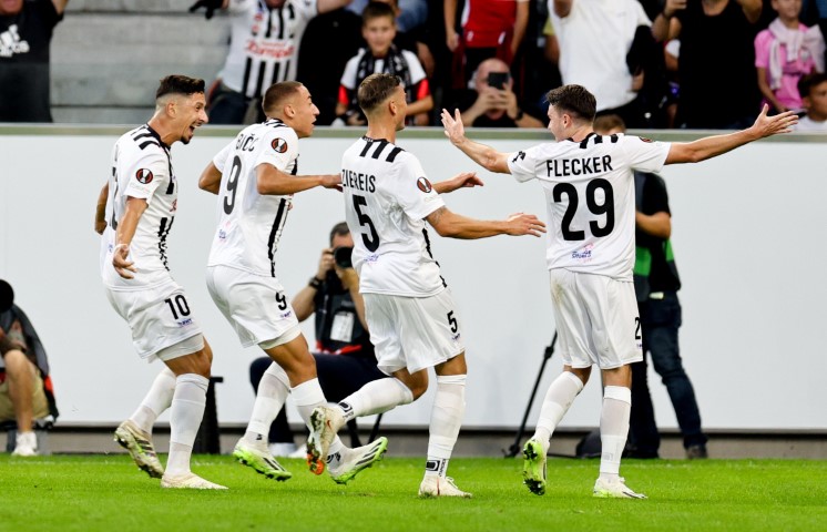 Avrupa futbolunda bu sezon on yıllarca süren şampiyonluk hasretleri bitti