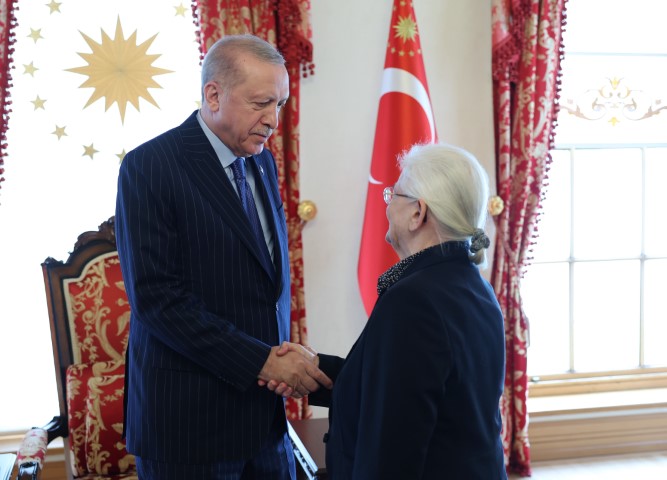 Demokrasi şehitleri mağdurları ilk kez Dolmabahçe’de