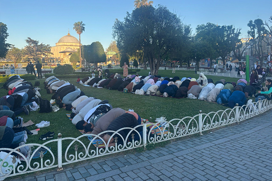 Vatandaşlar Kurban Bayramı namazını Ayasofya’da kıldı