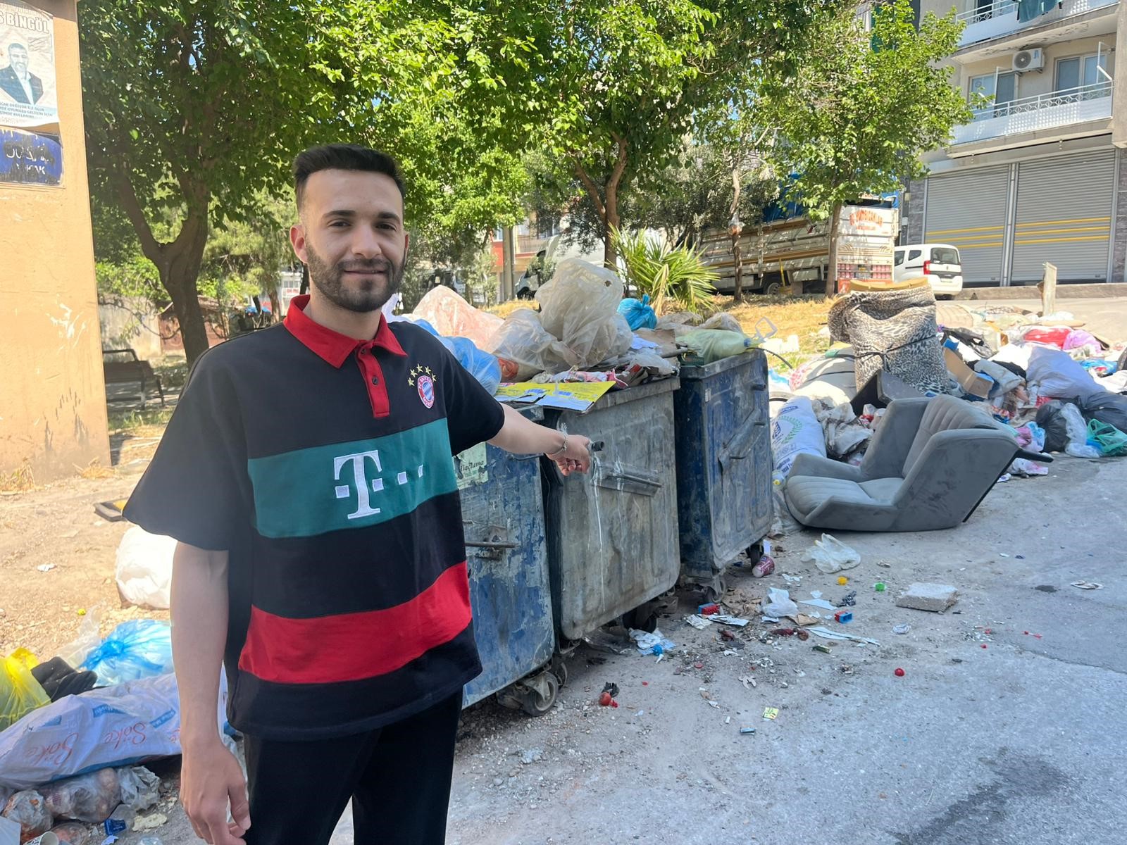 İzmir’de vatandaşların ’çöp’ isyanı:
