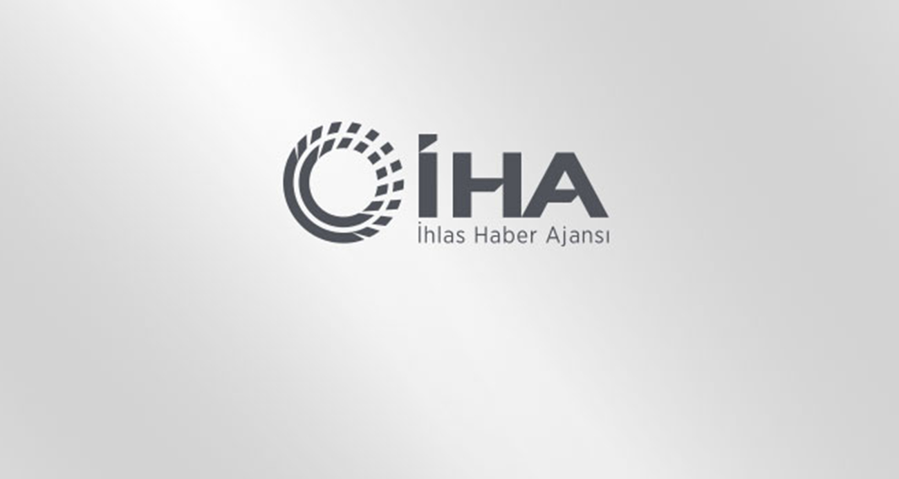 Çin'in Henan eyaletinde kapasitesinin üzerinde yolcu taşıyan otobüsün kamyona arkadan çarpması sonucu 13 kişi hayatını kaybetti.