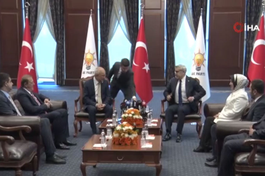 CHP’den 3 bayram sonra AK Parti’ye bayram ziyareti