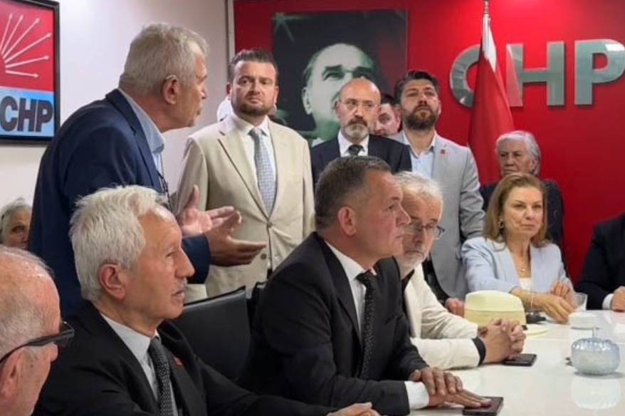 CHP’nin bayramlaşmasında "Özel-Kılıçdaroğlu" gerginliği