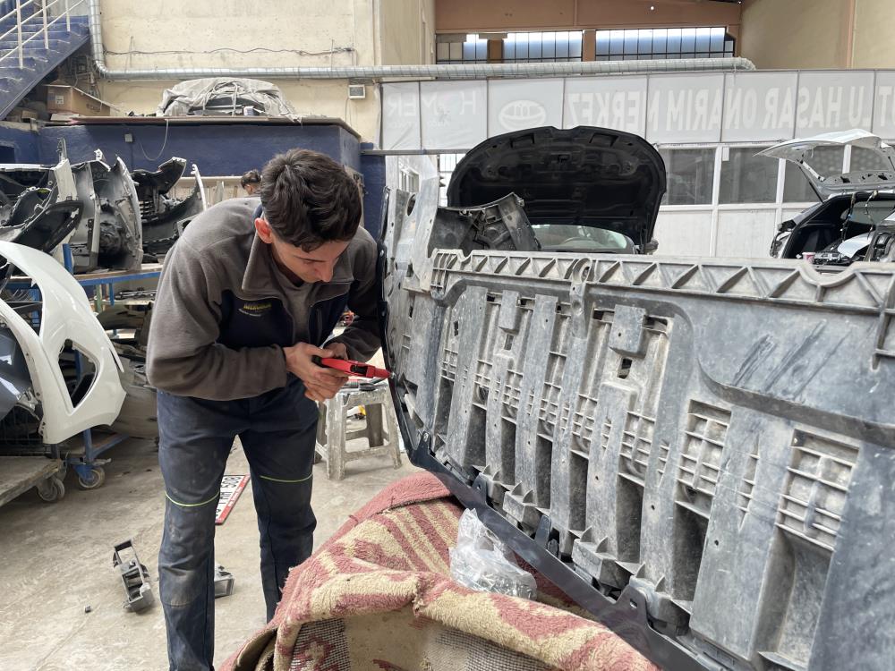 Sanayide kaportacı, ringde dünya şampiyonu