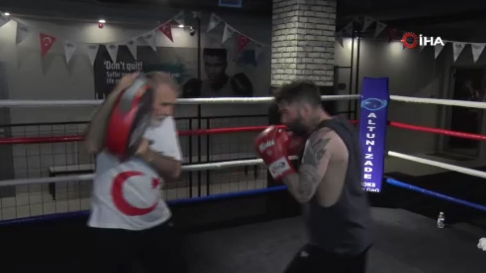 Yiğit Yazıcı: "Bayrağımızı dalgalandırıp, WBC’nin altın kemerini ülkemize getireceğiz"