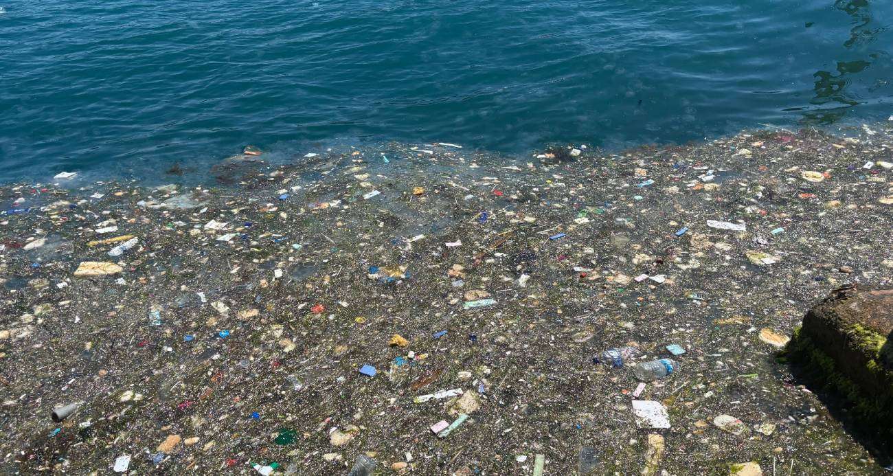Ortaköy Sahili’nde kirlilik tepki çekti