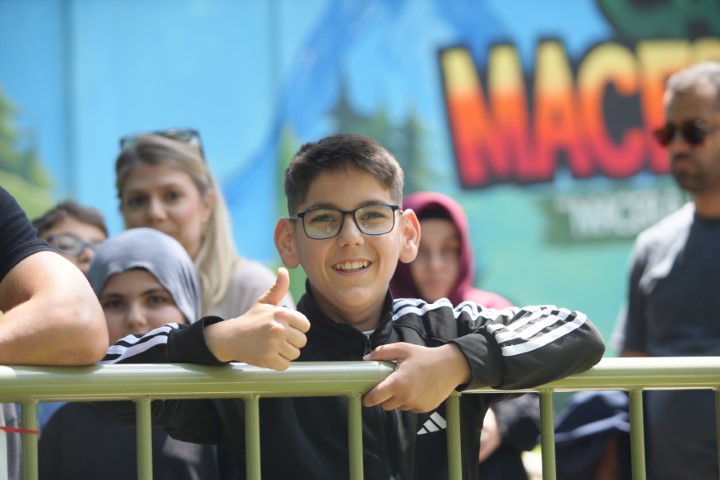 Yağız’ın inanılmaz değişimi: 5 yaşında 90 kiloydu, 11 yaşında 40 kilo