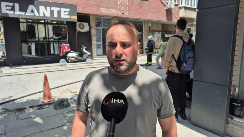 Şarjda unutulan telefon evde yangına neden oldu