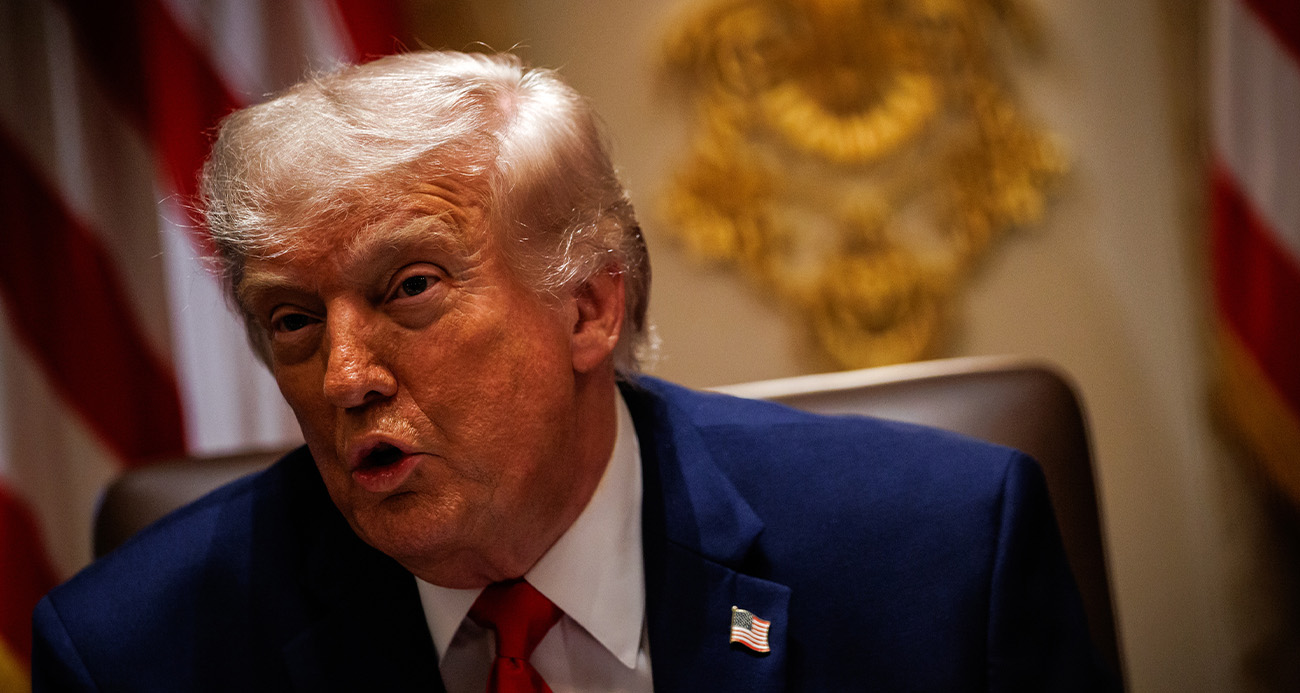 ABD Başkanı Donald Trump, İran'ın ABD ile müzakereleri askıya aldığına dair haberler hakkında bilgisi olmadığını belirterek, "Sadece sessiz kalacağız ve ablukayı sürdüreceğiz" dedi.