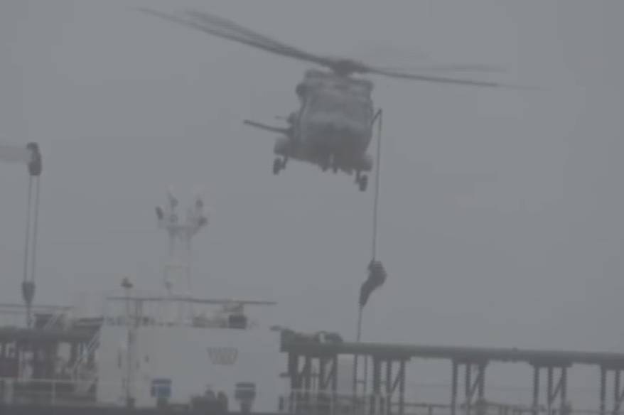 Fransa, Rus petrol tankerine Atlantik'te müdahale etti
