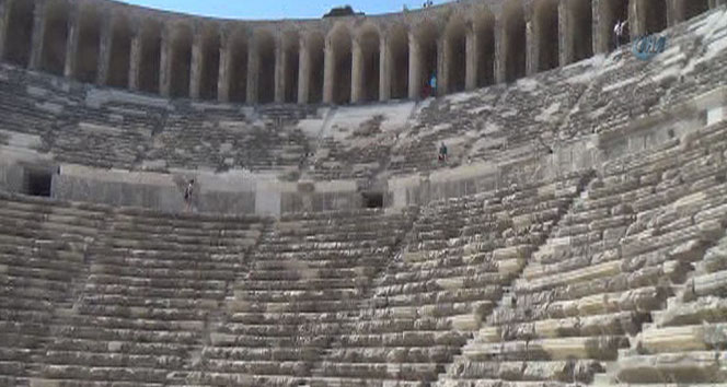 Aspendos Antik Tiyatrosu'nda mermer tartışması İhlas Haber Ajansı