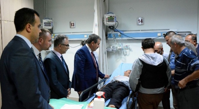 Bbp Genel Başkanı Destici Yaralıları Hastanede Ziyaret Etti