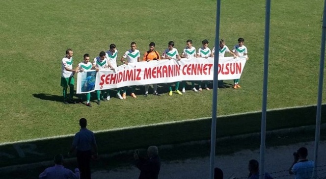 Dinarspor Ve Emirdağspor&#039;dan Teröre Tepki Pankartı