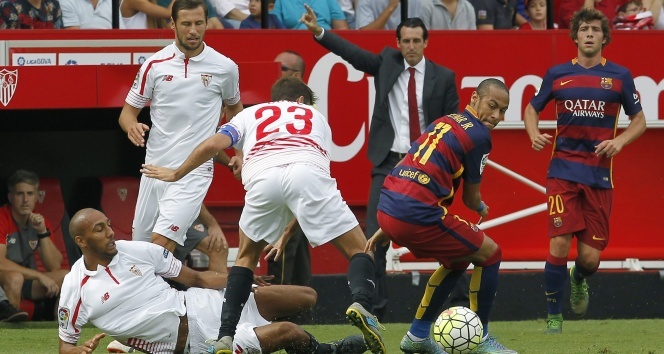 Barcelona&#039;ya bir şok da Sevilla&#039;dan