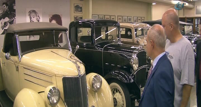 Klasik otomobil müzesi ziyaretçilerini hayran bıraktı