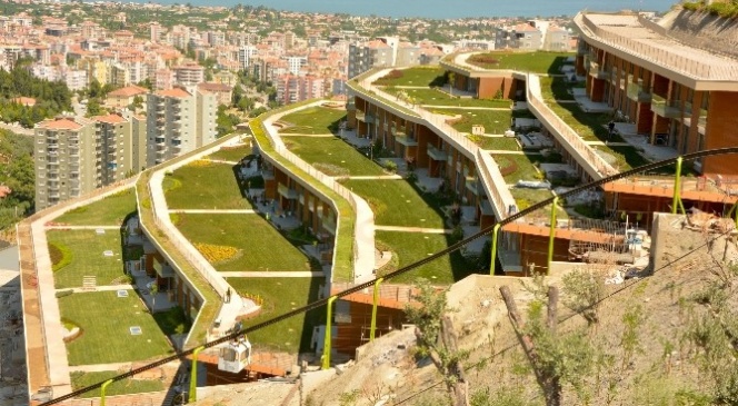 İzmir'de Doğayla İç İçe Bir Yaşam