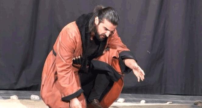 Şeyh Şamil ilk kez sahnelendi