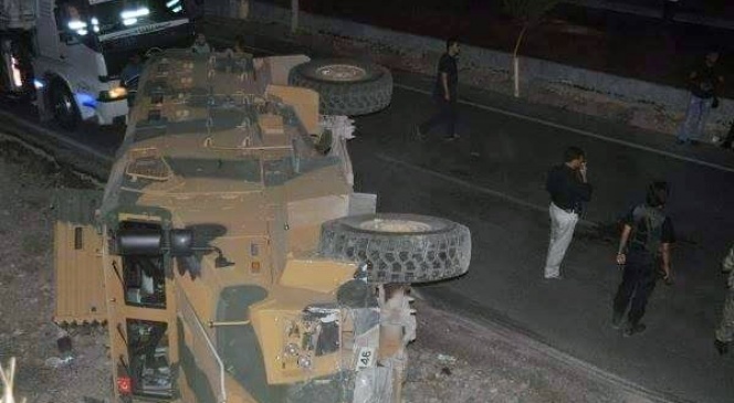 Şırnak&#039;ta Askeri Araç Kaza Yaptı: 13 Yaralı
