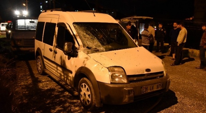 100 Metre Yüksekten Kayalar Mahalleye Bomba Gibi DÜştü