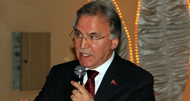 Mehmet Ali Şahin: 'Anayasada laiklik olmamasına katılmıyoruz'