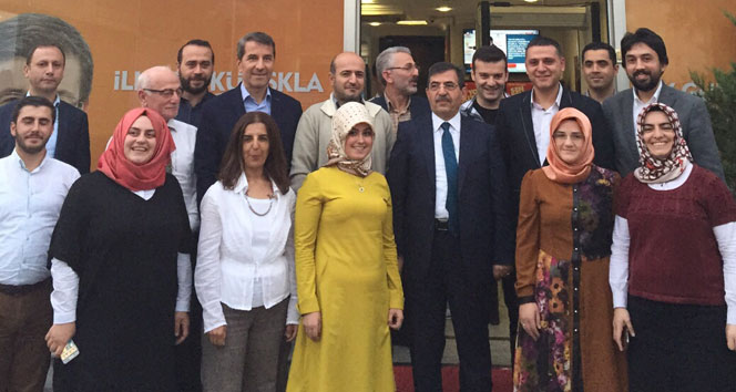 İdris Güllüce, 1. Bölge Seçim Koordinasyon Merkezi’ni ziyaret etti