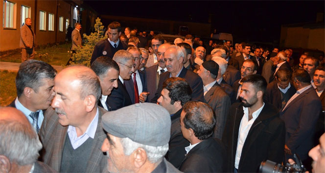 AK Parti milletvekili adaylarına Adilcevaz’da yoğun ilgi