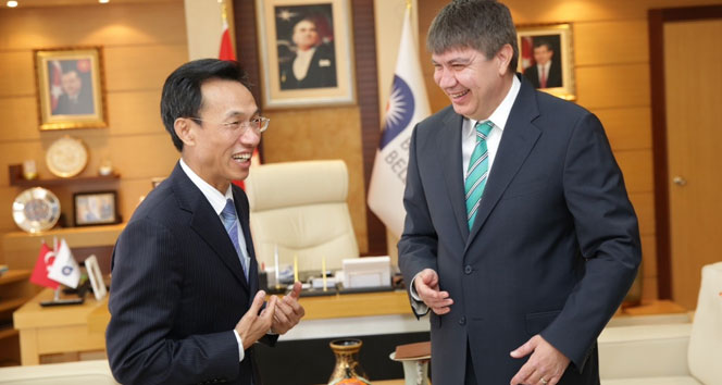 Çin Büyükelçisi’nden başkan Türel’e ziyaret