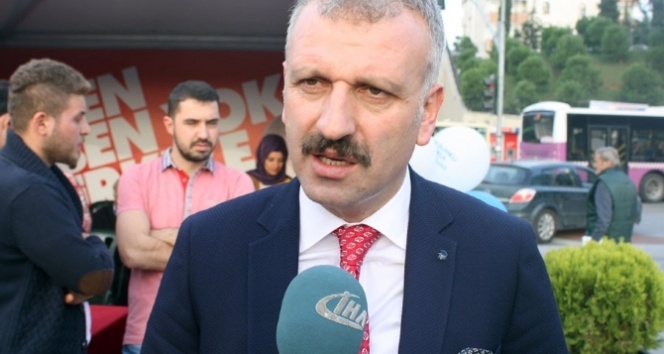 Saral: 'Biz el uzattık, bahçeli elini yumruk yaptı'