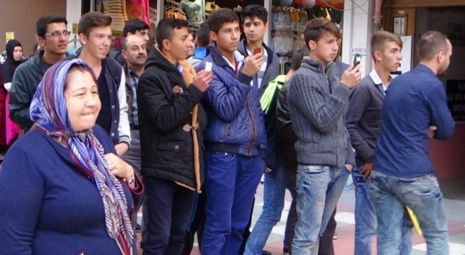 Merak Ölüm Korkusunun Önüne Geçiyor