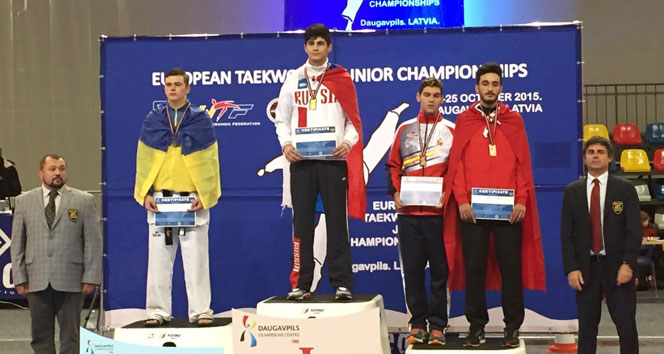 Ömer Fırat Çelik'den bronz madalya