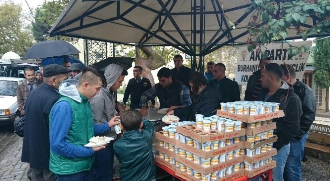 Burhaniye'de Şehitler İçin Mevlit Okundu Hayır Yapıldı