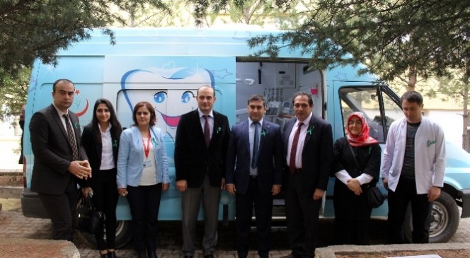 Gümüşhane'de Ruh Sağlığı Merkezinde Diş Günü Etkinliği Düzenlendi