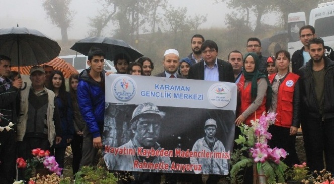 Maden Kazasında Ölen İşçiler Mezarları Başında Anıldı