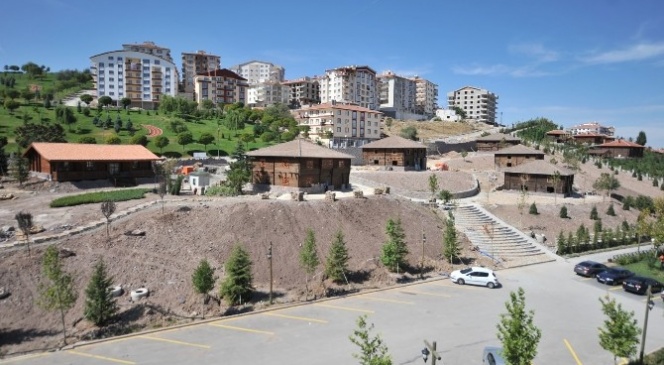 Altınköy'e Köy Evi Konseptinde Otel