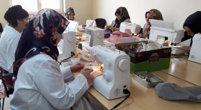 Esmek Sektörlere Ara Eleman Yetiştiriyor