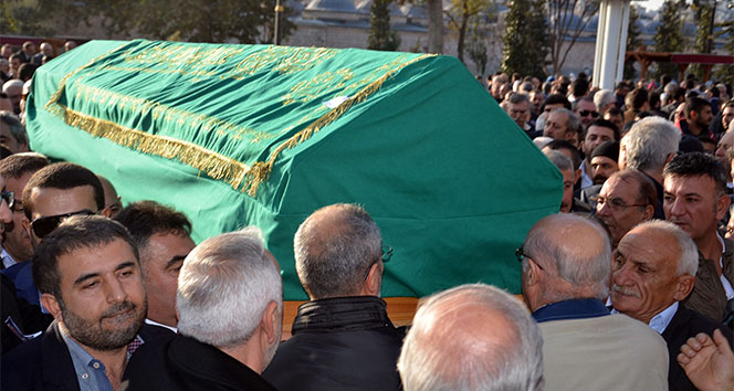 Ünlü kabadayı son yolculuğuna uğurlandı